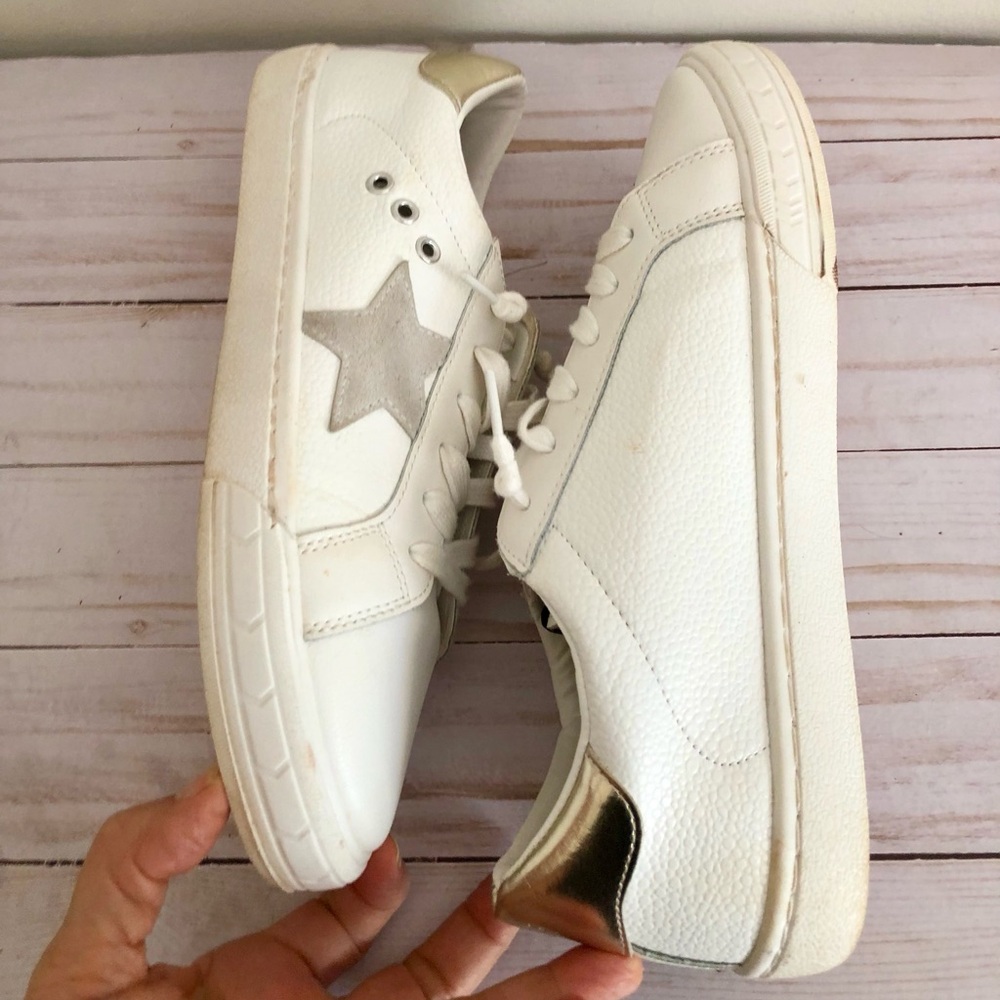 VINTAGE HAVANA Carla White Leather Gold Foil Taupe Star Sneakers 9 Good Codition - Picture 3 of 9